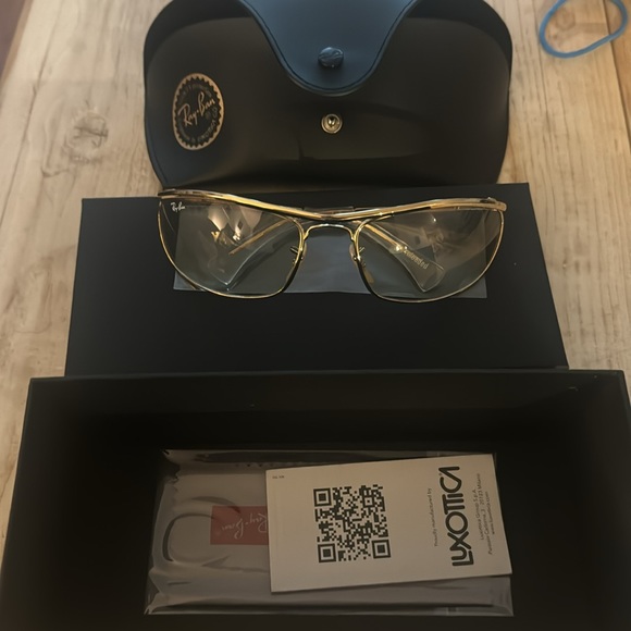 Ray bans - Picture 2 of 2